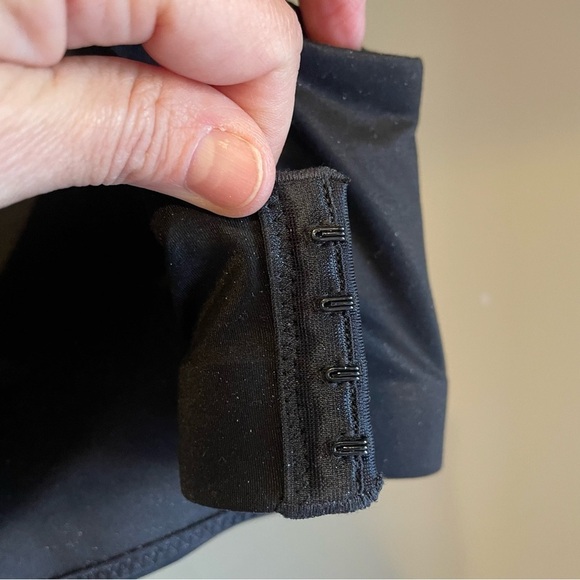 Soma Intimates Enbliss Wireless Bra in Light Nude Color and Black Size 38DDD - Picture 8 of 10